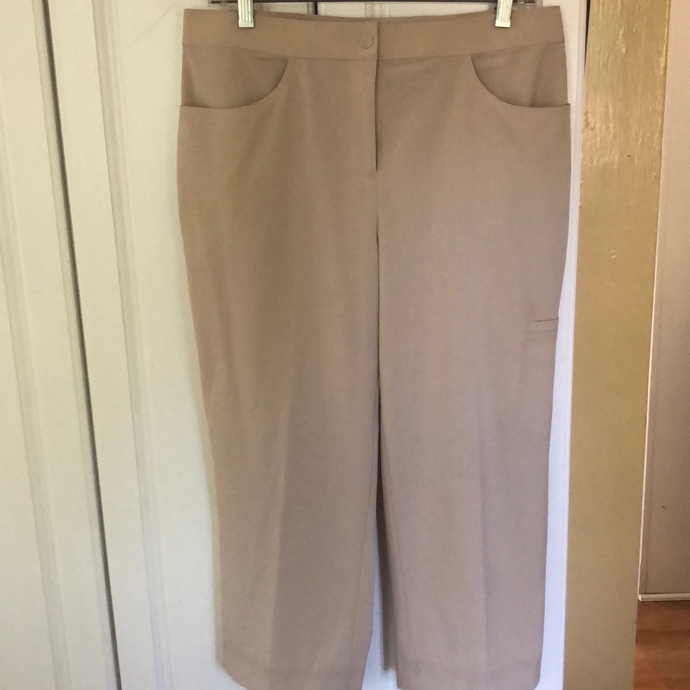 Weekends by Chico’s crop travel pants